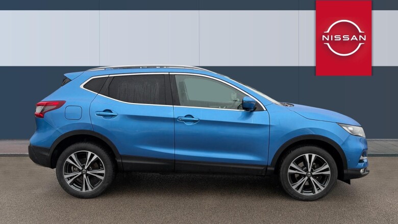Nissan Qashqai 1.3 DiG-T N-Connecta 5dr Petrol Hatchback